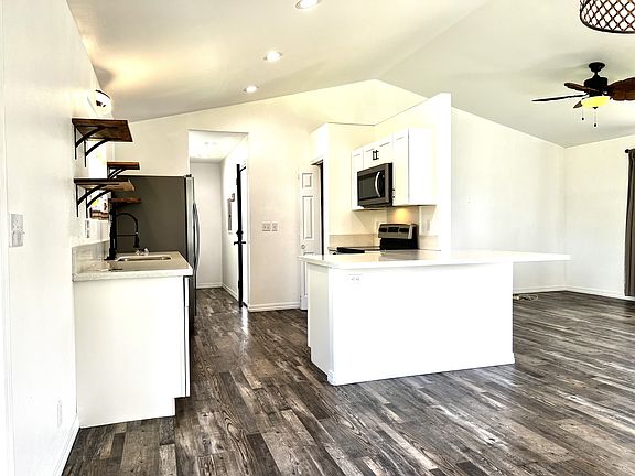 5th image of 16-2083 Anthurium Dr