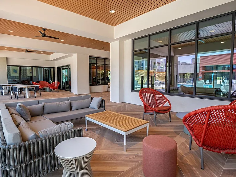 Vista Ridge Apartments — Photo 14