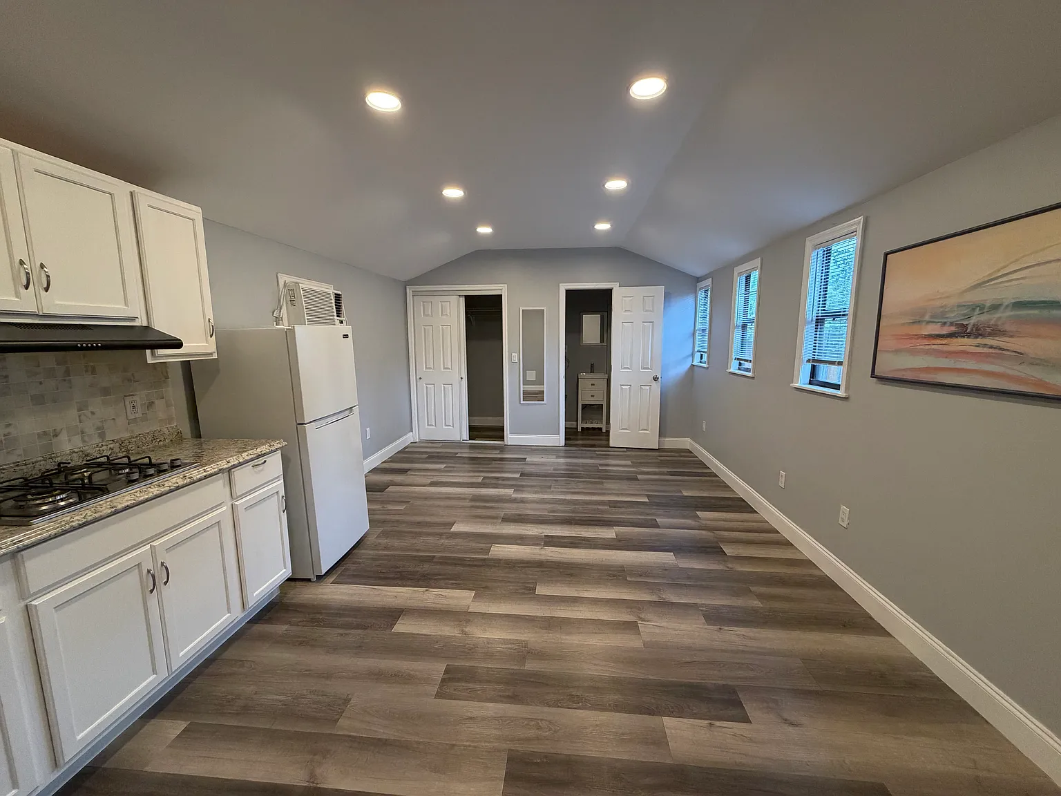 3008 Nicholson Dr — Photo 2