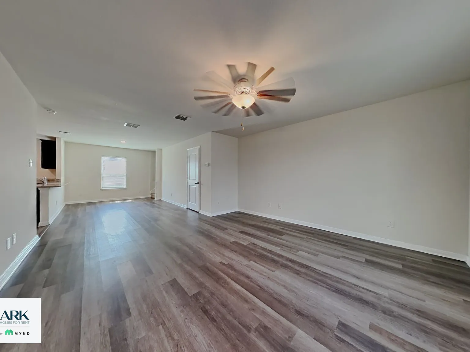 3 bed, 2.0 bath, 1525 sqft, $1,849 — Photo 3