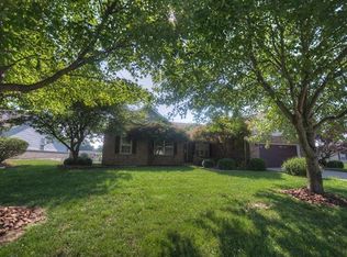 1608 Easthaven Dr, Belleville, IL 62220