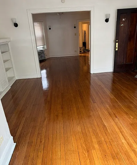 6523 S Greenwood Ave #1 — Photo 2