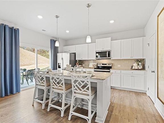 7th image of this home