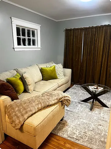 218 Wood Ave #1 Photo 1