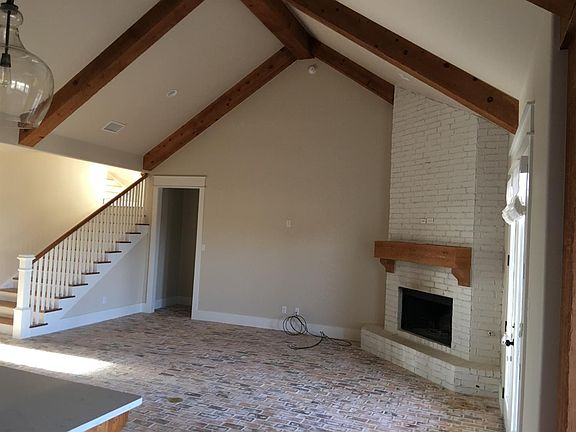 3rd image of 1205 Private Road 1260