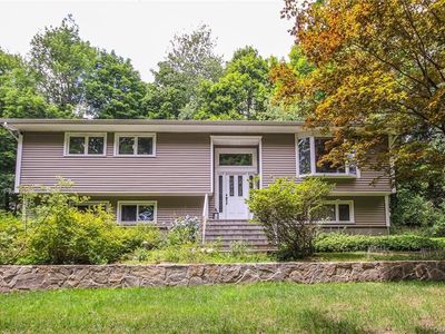1743 French Hill Rd, Yorktown Heights, NY, 10598