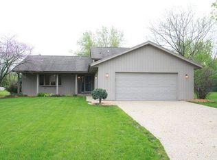 502 Betsy Ross Ln, Rockton, IL 61072