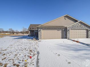 110 Saint Andrews Ct, Hartford City, IN 47348