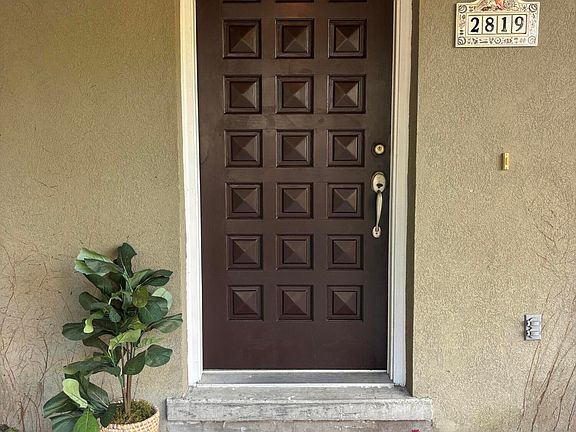 2nd image of 2819 N SIXTH Street