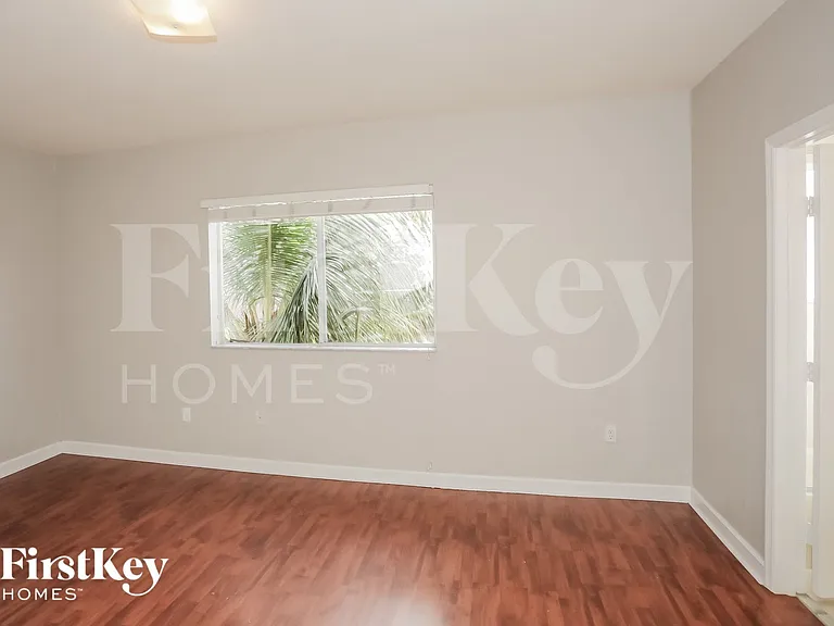 21471 SW 86th Pl — Photo 8