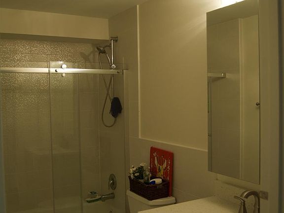 Porcelenosa Bathroom