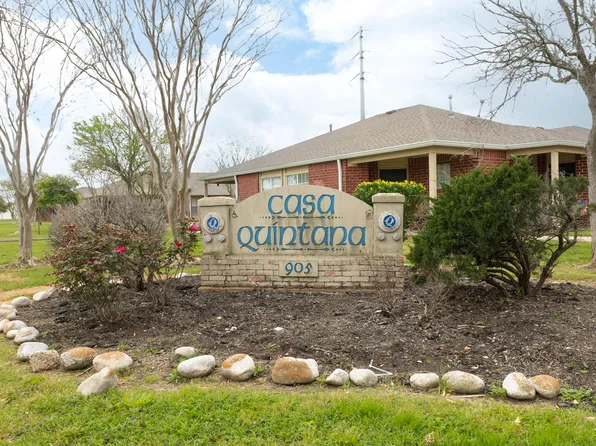Casa Quintana, 905 N Avenue J #602, Freeport, TX 77541