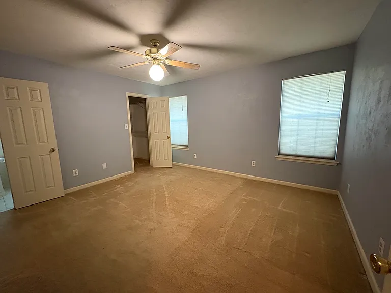 460 Merlin Ct — Photo 14