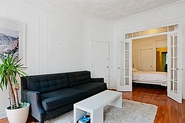 Rented by R New York