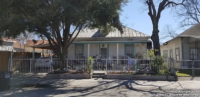 1st image of 406 Arbor Pl
