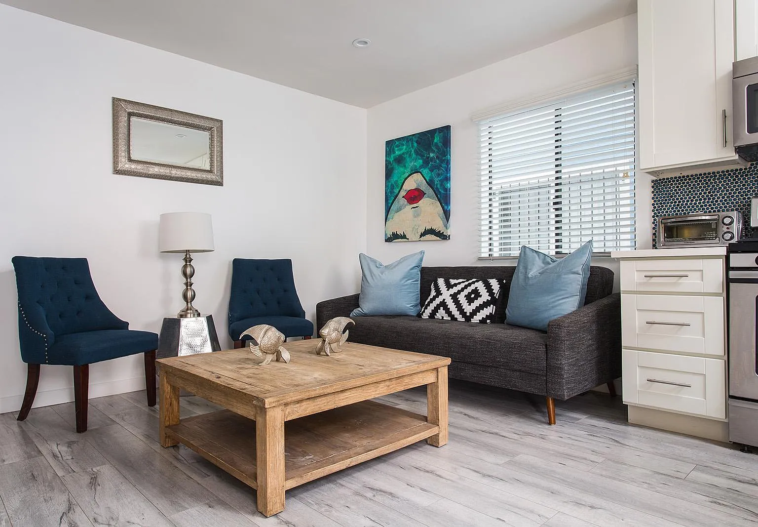 1 bed, 450 sqft, $3,800 — Photo 3