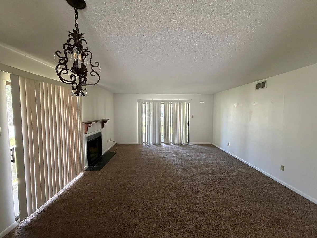 Building Photo - 101 Pine Forest Dr #F-21