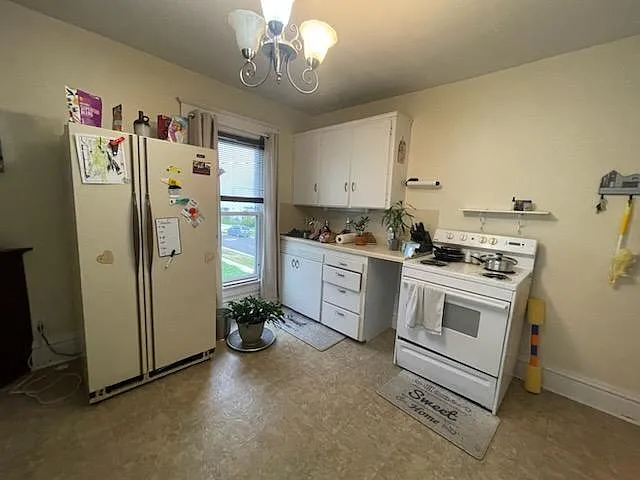 1044 E Center St photo 1