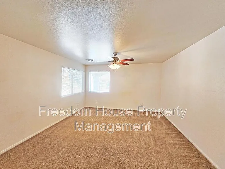 2341 E Calvada Blvd #2 — Photo 7