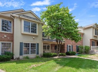 7351 110th St W, Bloomington, MN 55438
