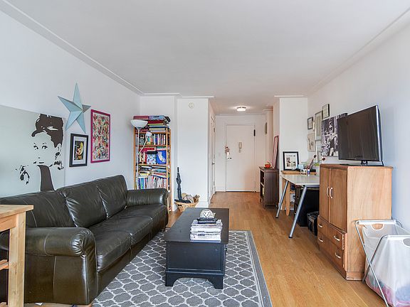 5th image of 400 Central Park W APT 8S