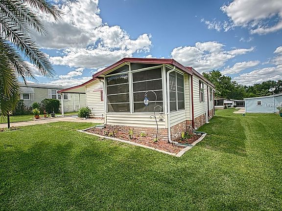 5th image of 1716 Palm Aire Dr