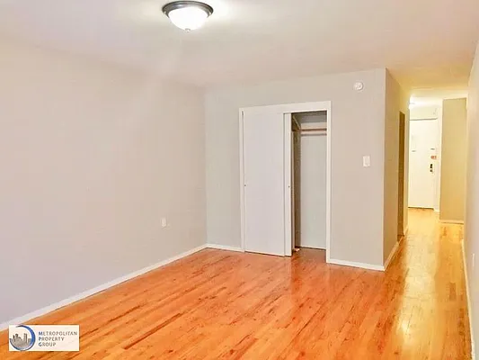 Rented by Metropolitan Property Group | media 13