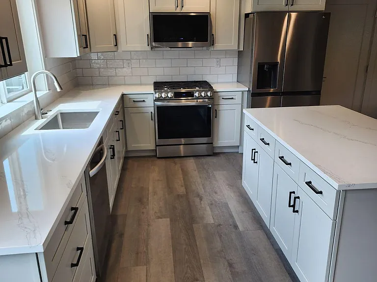5160 S Greenacres Pl — Photo 8