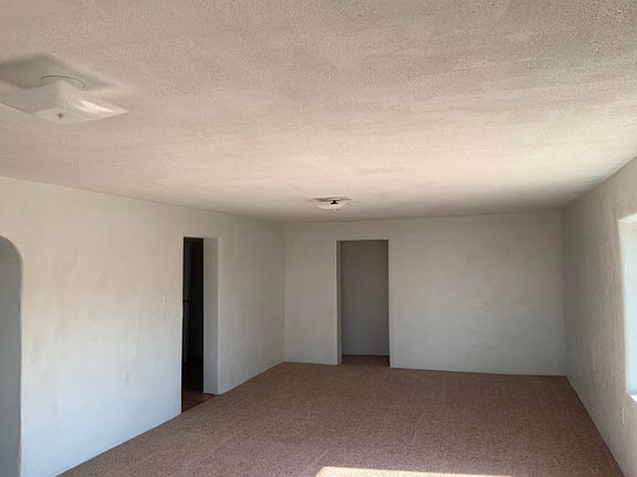 4th image of 610 Blue Canyon Rd