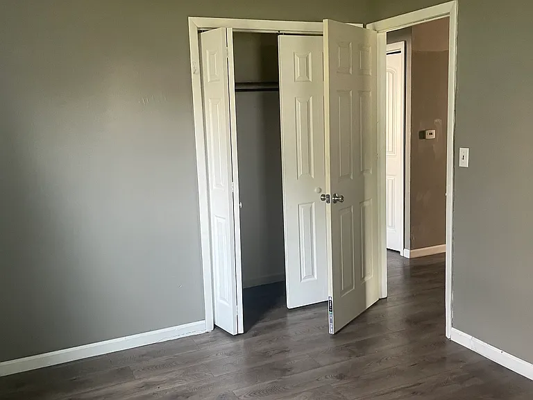 710 Van Buren St — Photo 7
