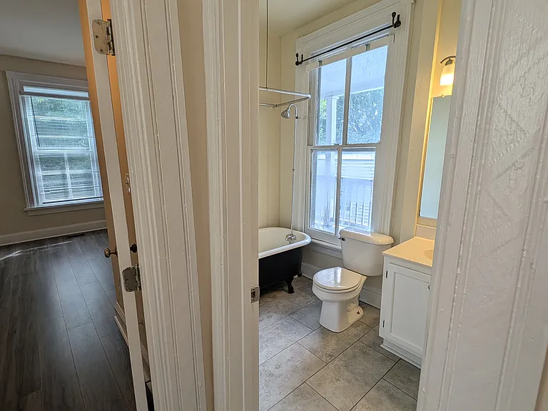 2115 E Marshall St #A — Photo 25