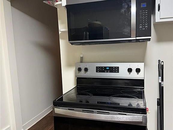5th image of 3104 Faraon St