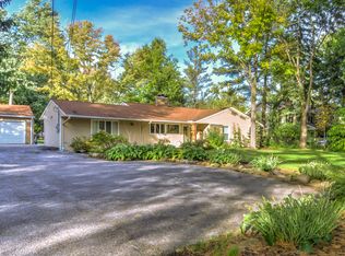 6731 Wilson Mills Rd, Mayfield Village, OH 44040