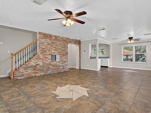 3rd image of 406 Terra Cotta