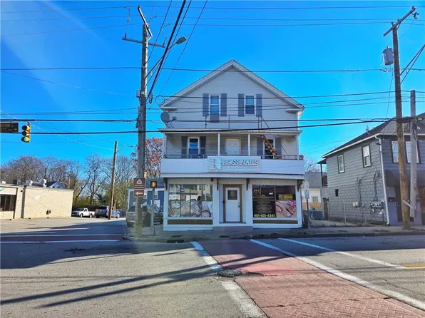 2 Gansett Ave, Cranston, RI 02920