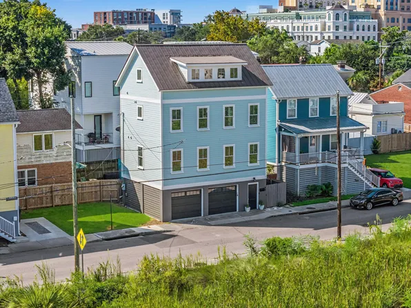 83 Cooper St, Charleston, SC 29403