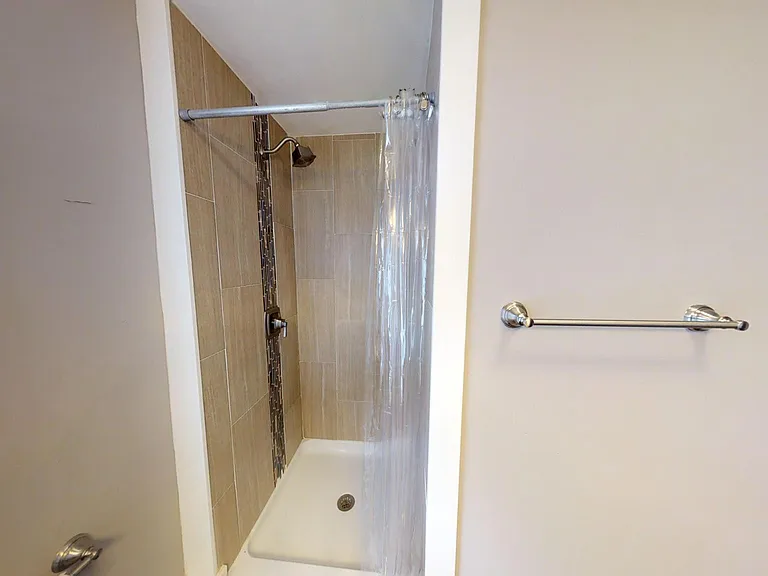 410 Westcott St #3 — Photo 14