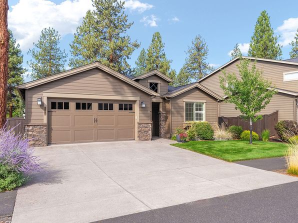 60220 Rolled Rock Way