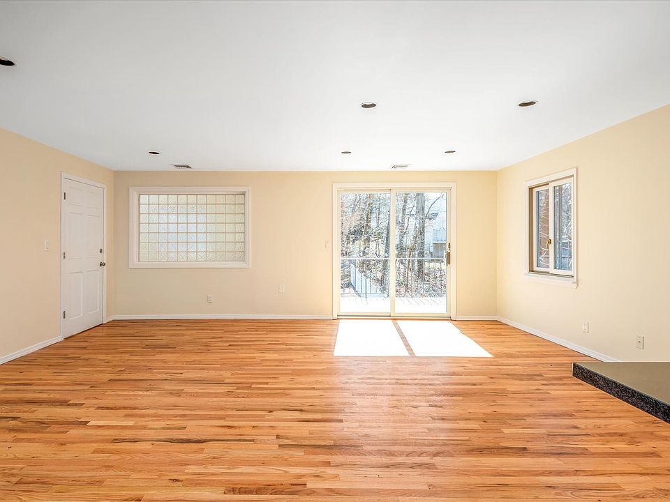 71 Capitol Heights Rd Oyster Bay NY Zillow