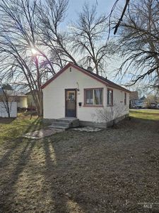 909 Oregon St, Gooding, ID, 83330