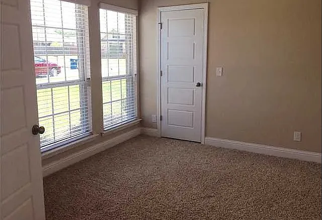 8095 Vane Ct — Photo 6