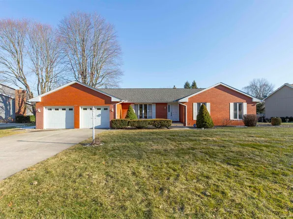 17360 Turnbury Ct, Granger, IN 46530