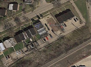1227 Broadway Ave, North Chicago, IL