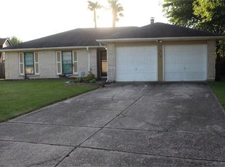 7923 Hiawatha St, Baytown, TX 77521