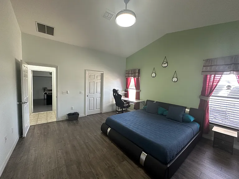 3131 Spikey Way #B — Photo 10