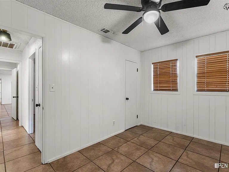2920 Cunningham Dr — Photo 17