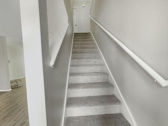4th image of 8343 Ivy Ln