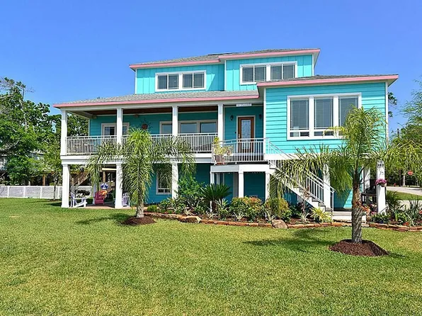 531 W Shore Dr, Clear Lake Shores, TX 77565