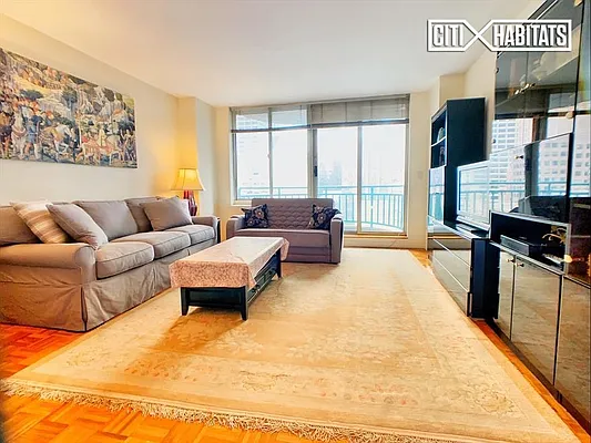 Rented by Voro, LLC | media 10