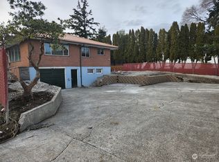8042 S 200th St, Kent, WA 98032